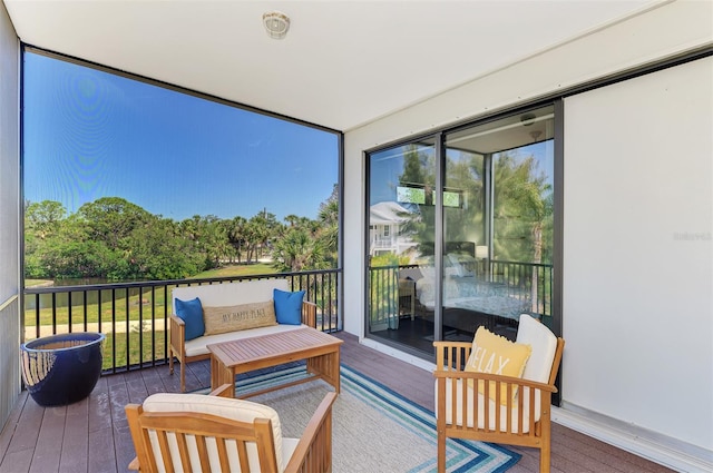 view of sunroom / solarium