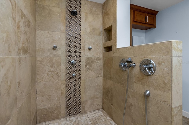 1155 Osceola Blvd, Englewood, FL 34223 - bathroom featuring tiled shower