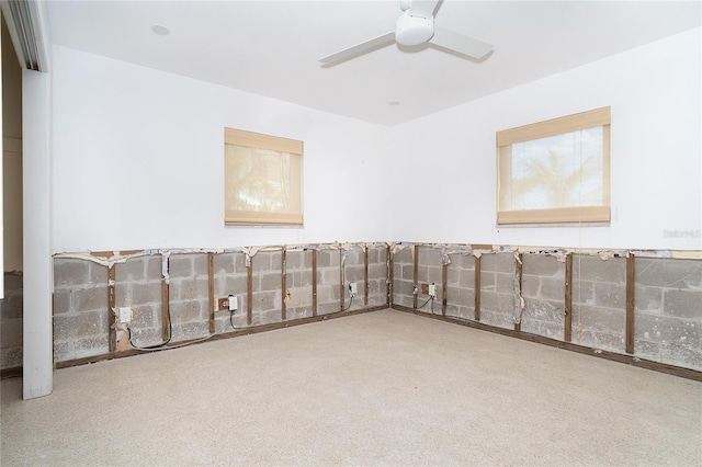 4093 Pelican Shores Cir, Englewood, FL 34223 - unfurnished room with a ceiling fan