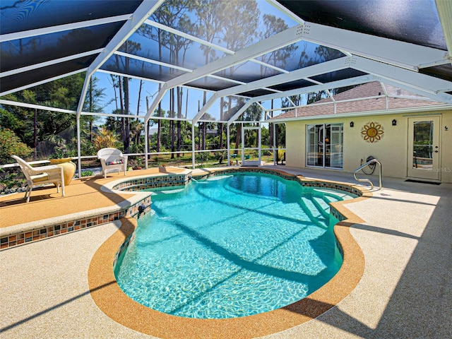 237 Rotonda Blvd E, Rotonda West, FL 33947 - swimming pool with a patio and glass enclosure