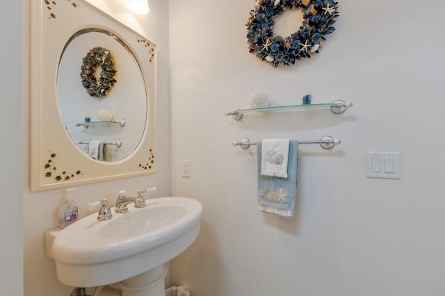 9144 Spring Valley Rd, Englewood, FL 34224 - bathroom with a sink