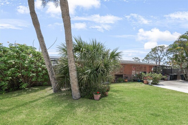 857 Palmetto St, Englewood, FL 34223 - view of yard