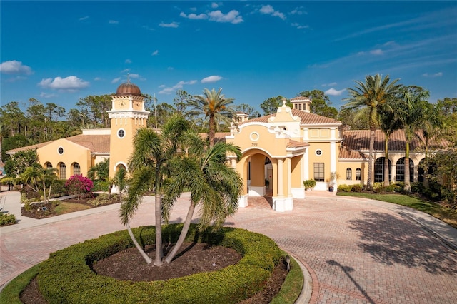 142 Savona Way N, Venice, FL 34275 - mediterranean / spanish home with curved driveway and stucco siding