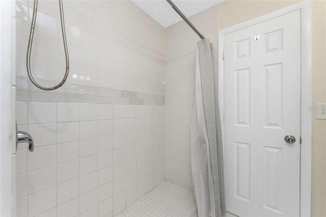 5041 N Beach Road 2A And 2B, Englewood, FL 34223 - bathroom featuring tiled shower