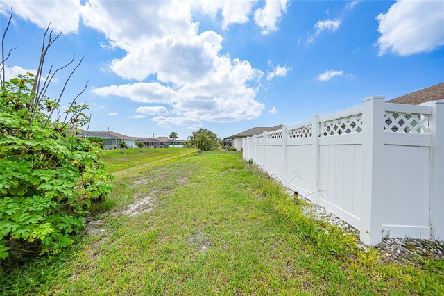 279 Mark Twain Ln, Rotonda West, FL 33947 - view of yard