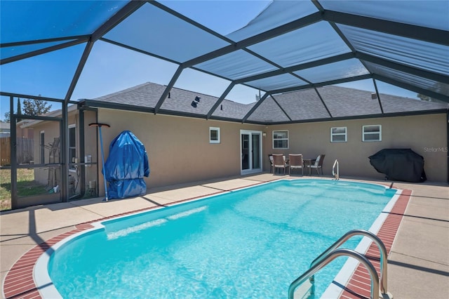 5510 Moongate Rd, Spring Hill, FL 34606 - outdoor pool featuring a patio area, outdoor dining area, and a lanai