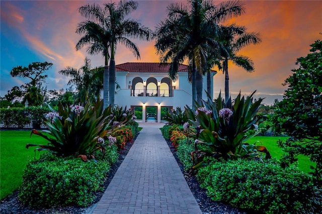 11100 Hacienda Del Mar Blvd Unit G-304, Placida, FL 33946 - view of community featuring a lawn