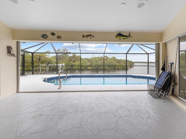 2295 Chilcote Ter, Port Charlotte, FL 33981 - swimming pool featuring a patio area and glass enclosure