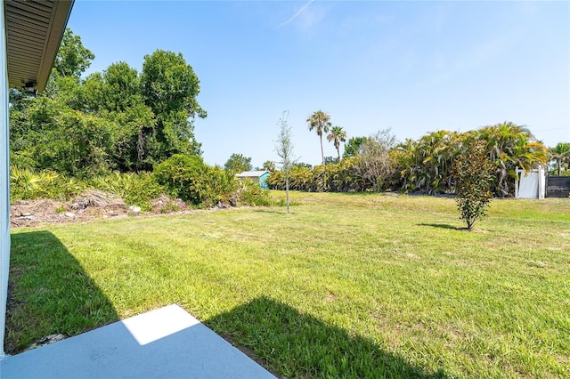 482 Sunset Rd N, Rotonda West, FL 33947 - view of grassy yard