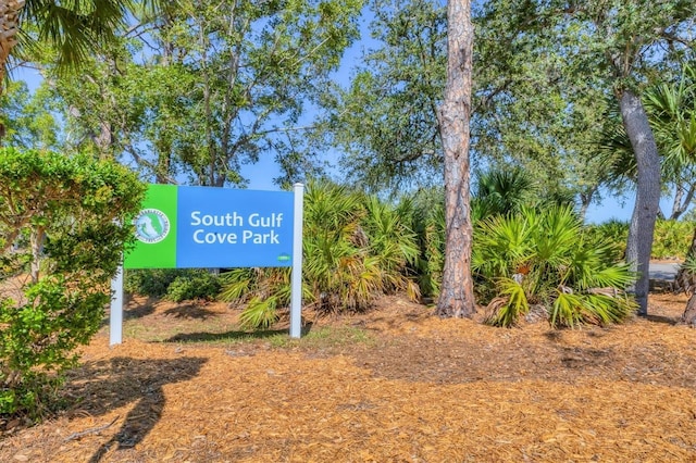10242 Hallendale Dr, Port Charlotte, FL 33981 - view of community sign