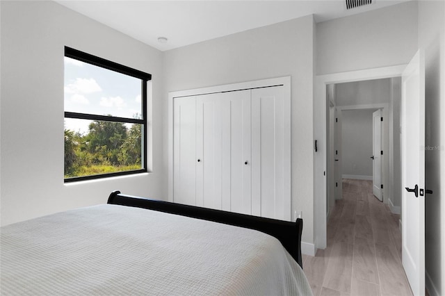 10454 Atenia St, Port Charlotte, FL 33981 - bedroom featuring a closet and baseboards