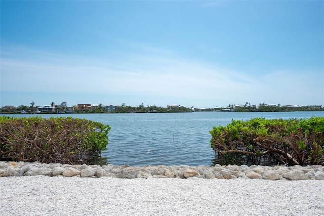 8005 Bay Pointe Dr, Englewood, FL 34224 - photo 10