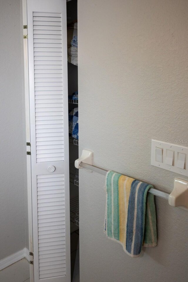 21 Sportsman Way, Rotonda West, FL 33947 - view of bathroom