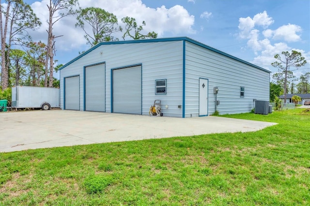 5412 Ulysses St, Port Charlotte, FL 33981 - detached garage featuring cooling unit