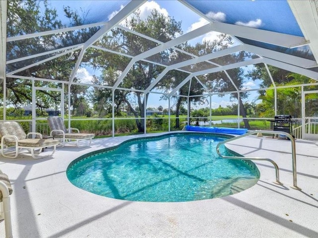 23 Pine Valley Ct, Rotonda West, FL 33947 - outdoor pool with a patio area