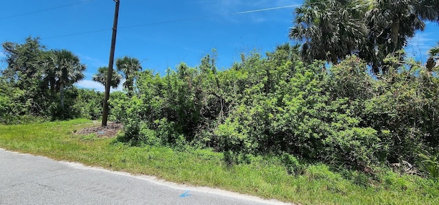 108 Bebb Ct, Rotonda West, FL 33947