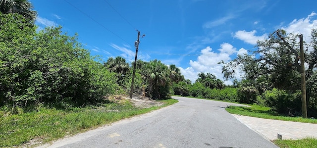106 Bebb Ct, Rotonda West, FL 33947