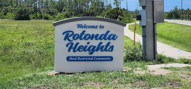104 Bebb Ct, Rotonda West, FL 33947