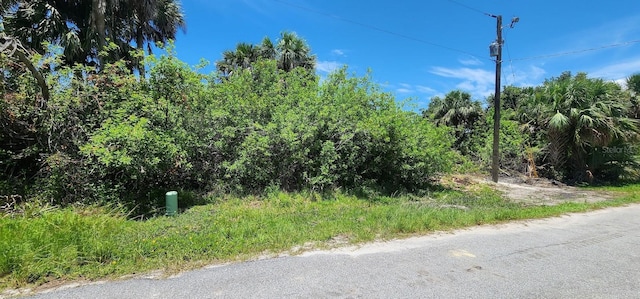 104 Bebb Ct, Rotonda West, FL 33947