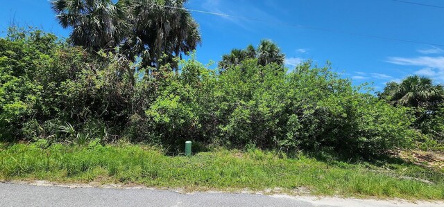 104 Bebb Ct, Rotonda West, FL 33947