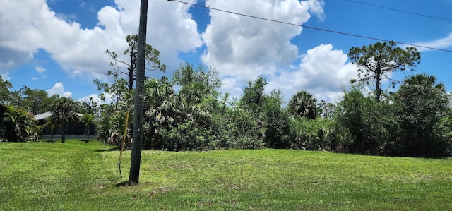 135 Coca Ln, Rotonda West, FL 33947