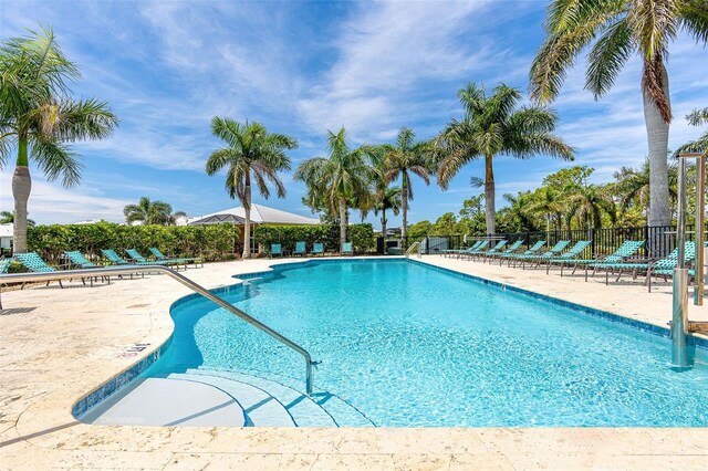10487 Coquina Ct, Placida, FL 33946 - community pool with a patio