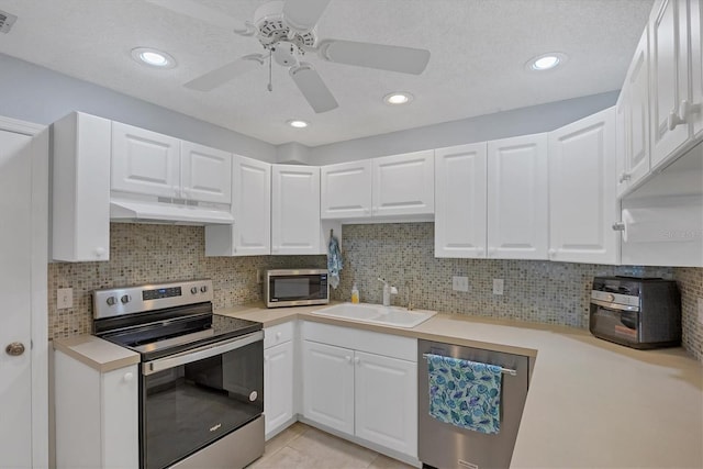 3305 Vivienda Blvd, Bradenton, FL 34207 - photo 17