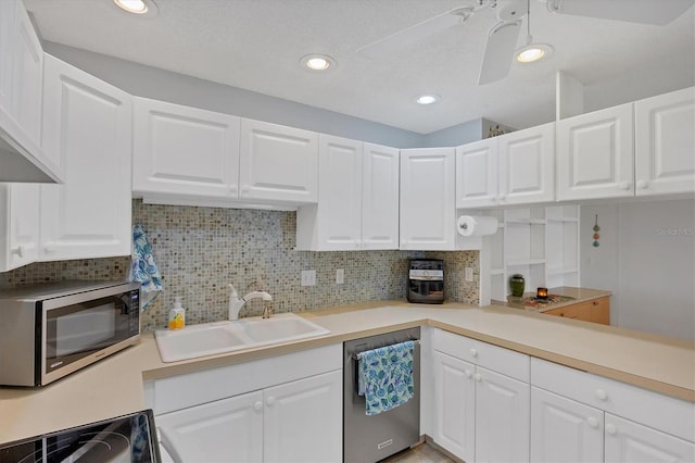 3305 Vivienda Blvd, Bradenton, FL 34207 - photo 18