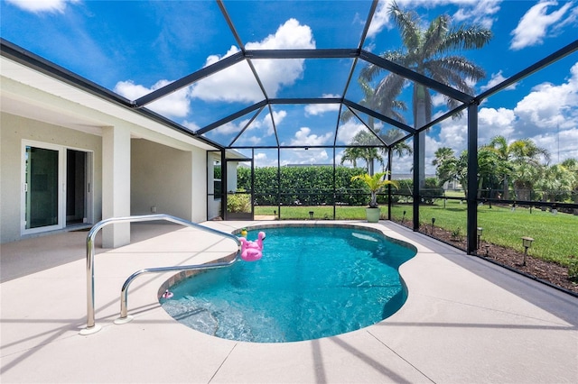 6 Medalist Ct, Rotonda West, FL 33947 - outdoor pool featuring a patio area, a yard, and a lanai