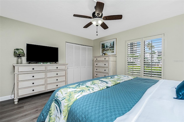 2955 N Beach Rd Unit A411, Englewood, FL 34223 - bedroom featuring wood finished floors, a closet, and ceiling fan
