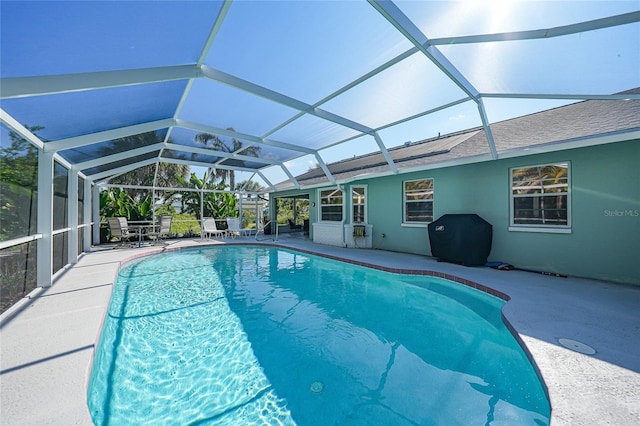7453 Spinnaker Blvd, Englewood, FL 34224 - swimming pool with a patio and a lanai