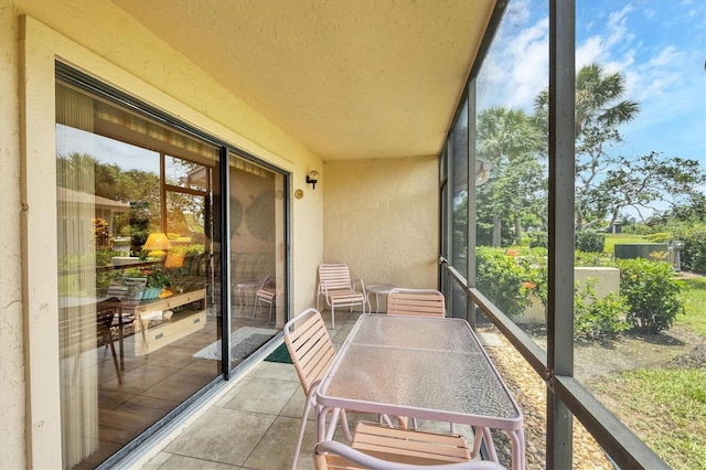 2004 Longpointe Cir Unit E2, Venice, FL 34293 - view of sunroom