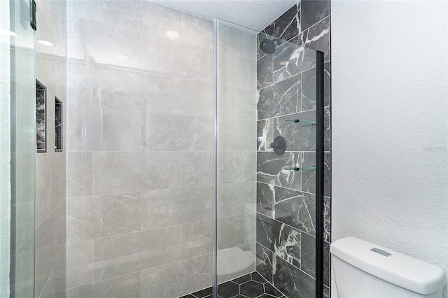 172 Mariner Ln, Rotonda West, FL 33947 - full bathroom with a tile shower