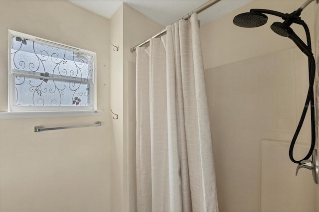 3768 Billingham Ln, North Port, FL 34288 - bathroom with tiled shower