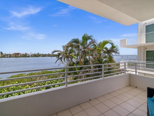 8041 Bay Pointe Dr, Englewood, FL 34224 - balcony featuring a water view