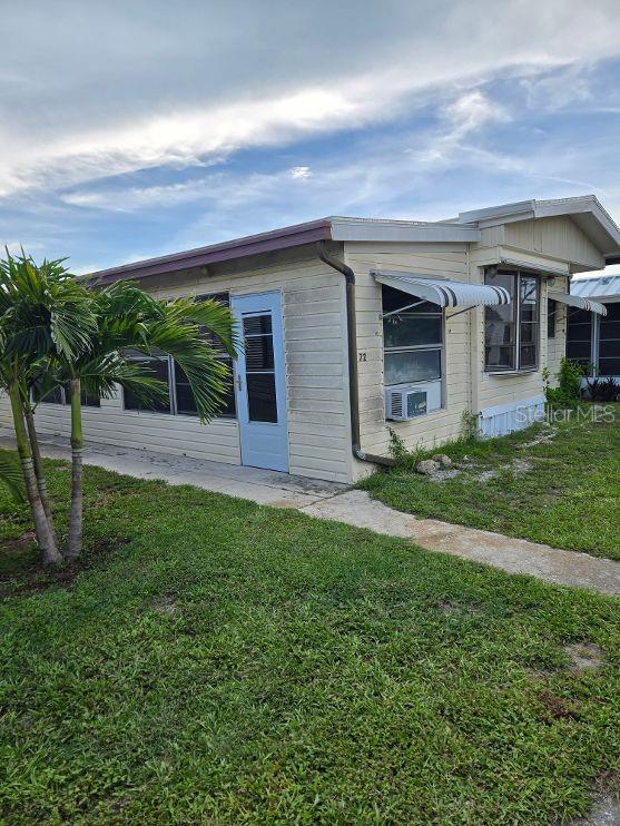 1475 Flamingo Dr Unit 72, Englewood, FL 34224 - photo 1