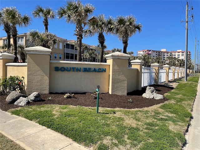 view of community / neighborhood sign