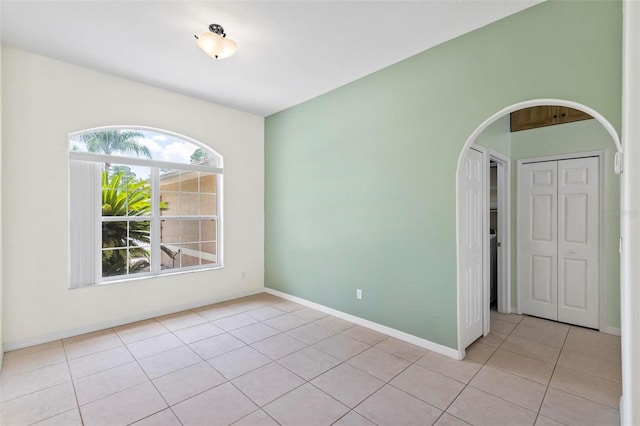 view of tiled spare room