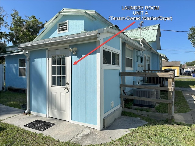 view of outbuilding with central AC