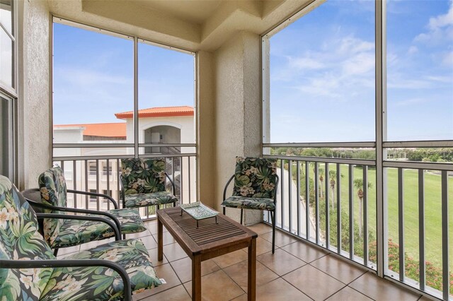 sunroom with a healthy amount of sunlight