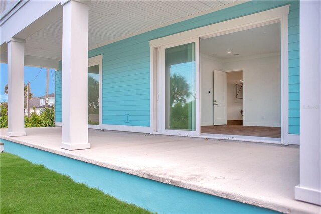 view of patio / terrace with covered porch