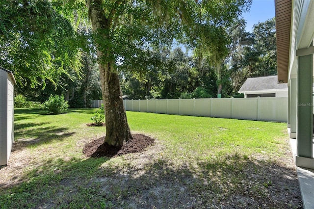 view of yard featuring fence