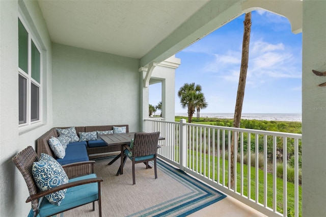 balcony featuring an outdoor hangout area