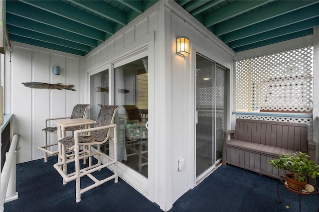 balcony featuring ceiling fan