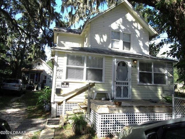 view of front of house