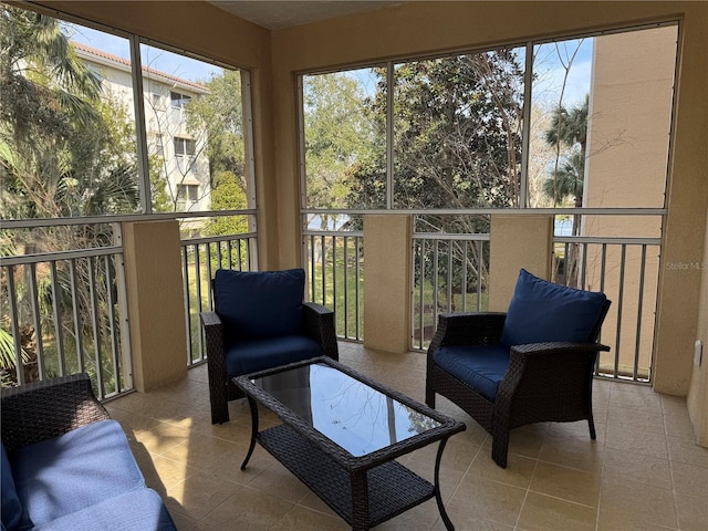 view of sunroom / solarium