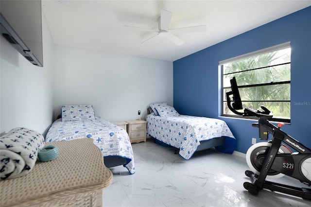 bedroom with ceiling fan