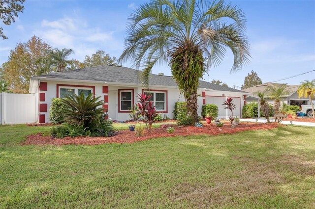 view of front of house featuring a front yard