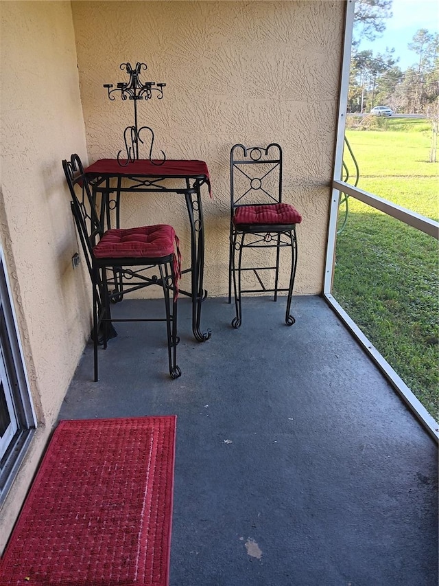 view of sunroom / solarium