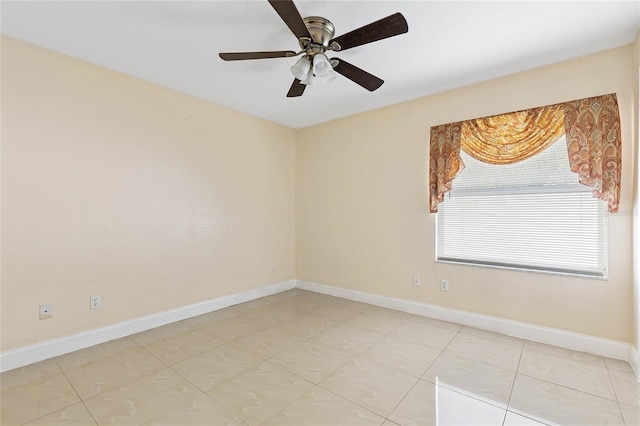 empty room with ceiling fan